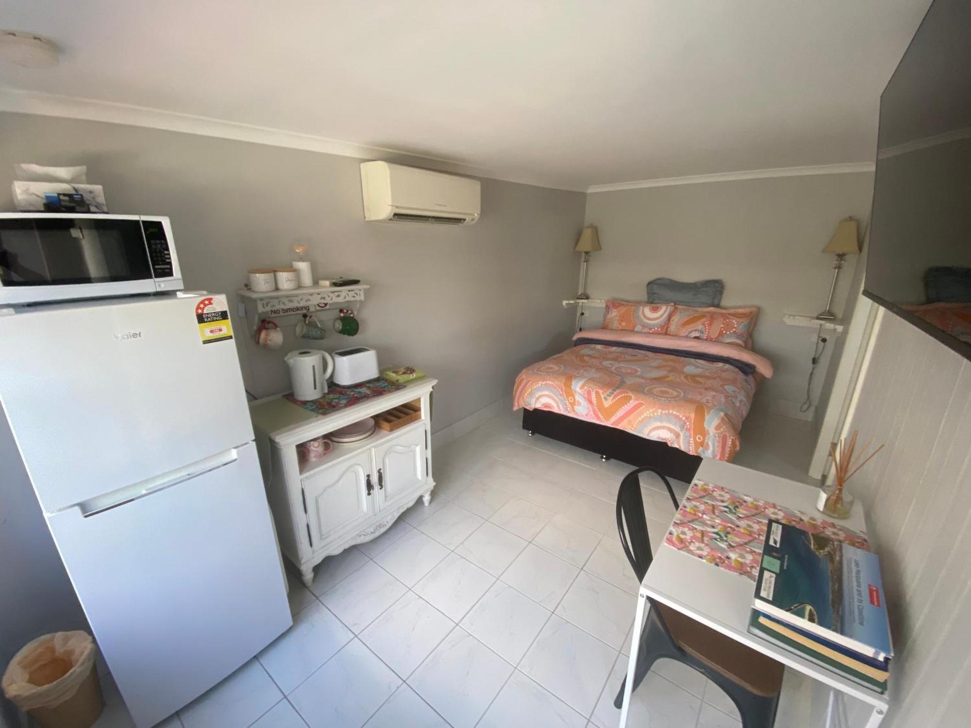 Churchill'S B&B Twin Spa Getaway Studio Swansea Eksteriør bilde