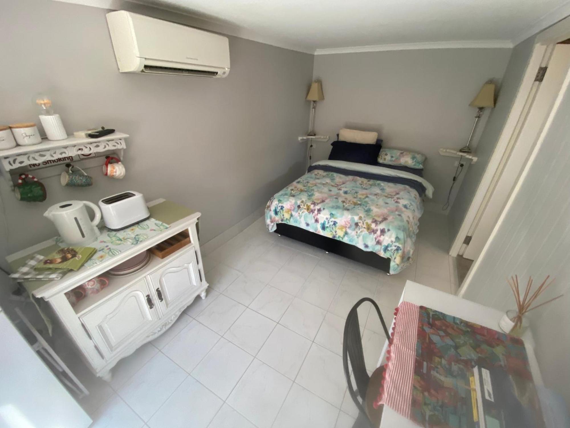 Churchill'S B&B Twin Spa Getaway Studio Swansea Eksteriør bilde