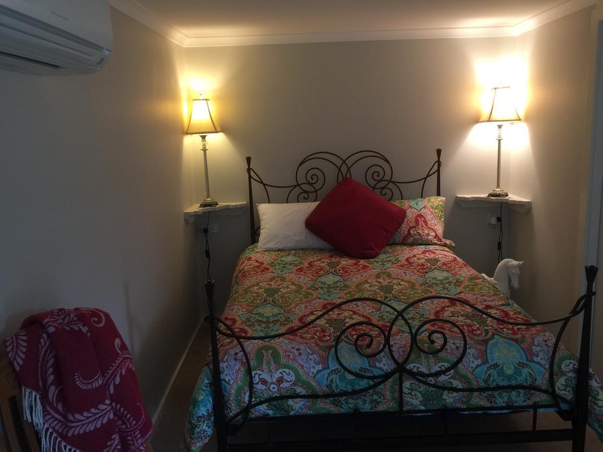 Churchill'S B&B Twin Spa Getaway Studio Swansea Eksteriør bilde