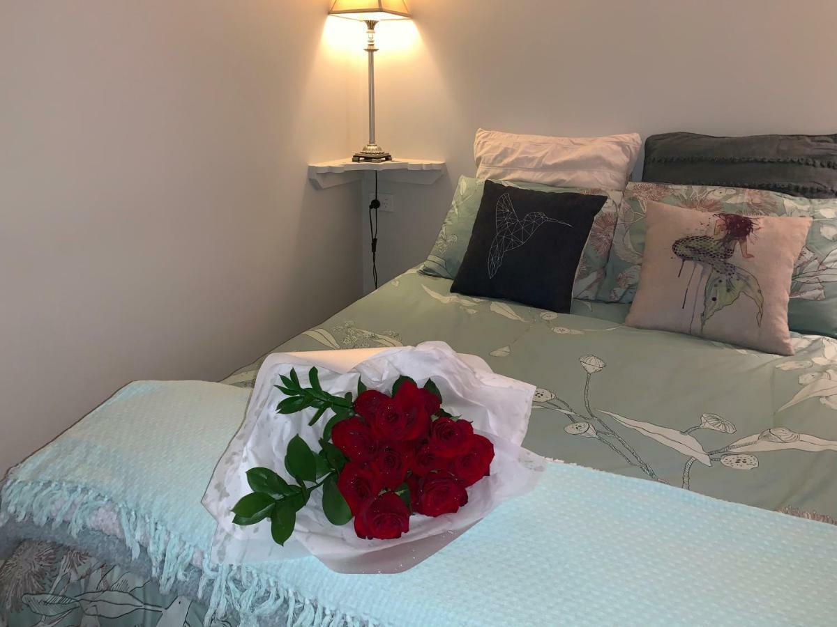 Churchill'S B&B Twin Spa Getaway Studio Swansea Eksteriør bilde